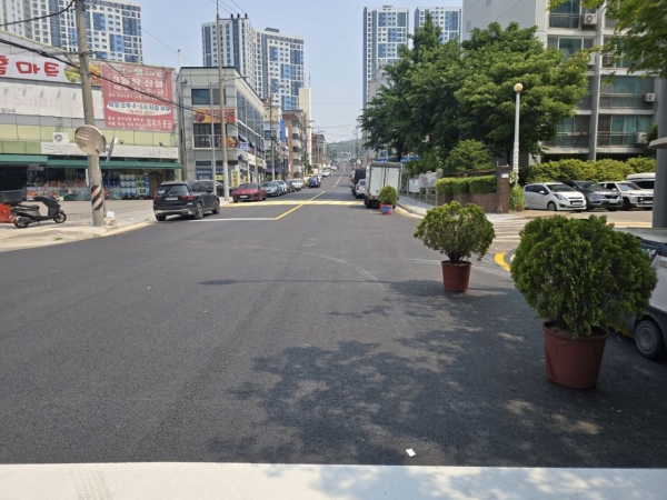 한진로 노후 차도 개선 모습.